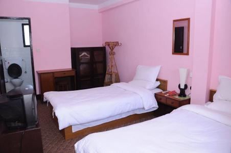 Himalayan Traveller's Inn - 4