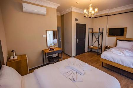Grand Balyan & Restaurant - 107