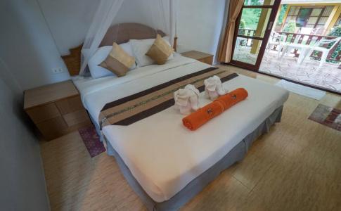 Tonsai Bay - 1