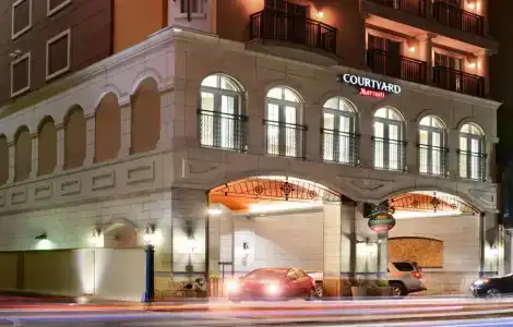 Courtyard by Marriott San Antonio Riverwalk - 0