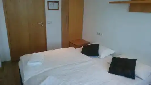 4th Floor - 17