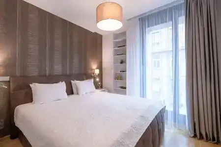 Emerald Downtown Suites - 4