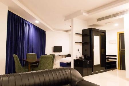 Parkside Plaza Muscat - 22