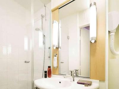 ibis Versailles Château - 31