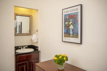 Washington Square Inn - 90