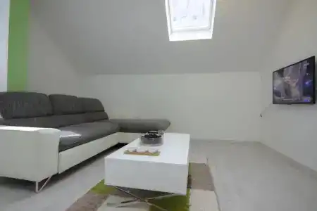 Central Park Residence - 119