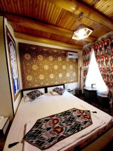 Koh-I-Noor - 27