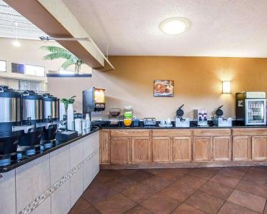Clarion Inn - 31