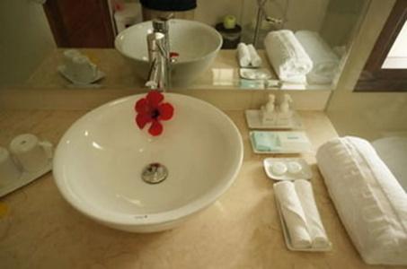 Vinh Hung Emerald Resort - 10