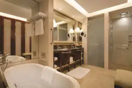 Shangri-La Qingdao - 18