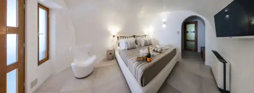 Elite Luxury Suites - 15