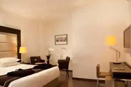 L'Empire Paris - 74