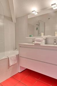 Best Western Plus Hôtel Littéraire Jules Verne - 36