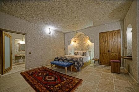 Risus Cave Suites - 48