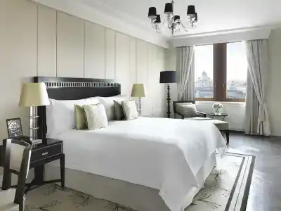 Four Seasons Hotel Moscow - 55