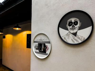 Cadillac Boutique - 1