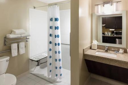 TownePlace Suites by Marriott West - 20