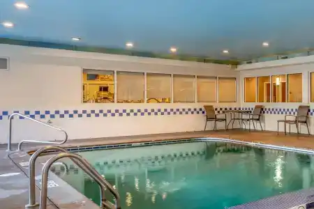 Comfort Inn & Suites North Dallas-Addison - 13
