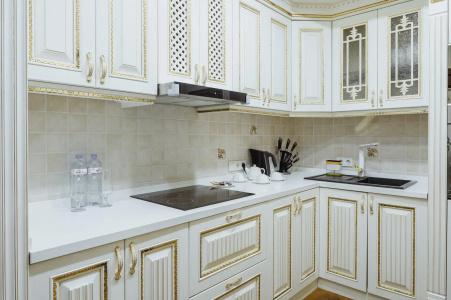 Royal Residence - 221