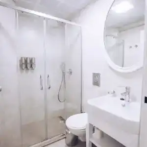 Princess Kinli Suites - 13