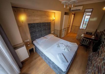 Royal Garden Suite - 17