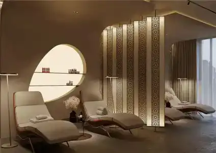DoubleTree by Hilton - 11