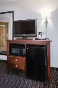 Hampton Inn - 61
