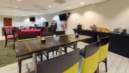 Best Western Plus Boston - 15