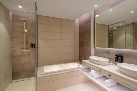 Holiday Inn Business Bay - 9