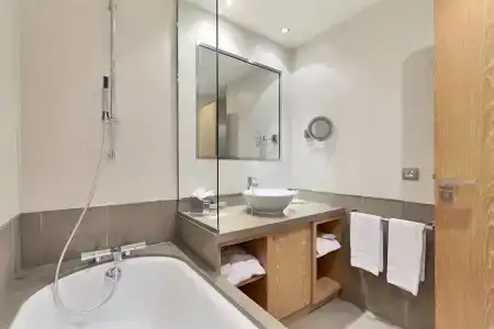 Golden Tulip Villa Massalia - 7