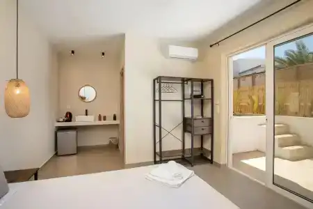 Atma Beach Rooms & Suites - 39