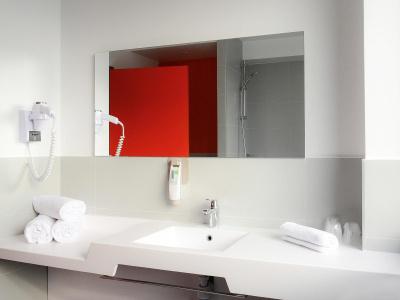ibis Styles Caen centre gare - 9