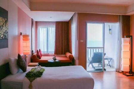 Grand Pacific Sovereign Resort & Spa - 100