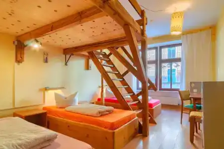 Hostel Lollis Homestay Dresden - 41