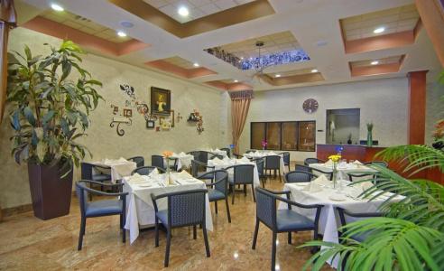 Marco LaGuardia & Suites - 22