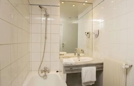Ours Blanc - Place Victor Hugo - 51