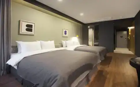 Gwangan Hound - 1