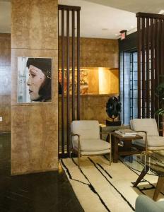Sixty Beverly Hills - 28