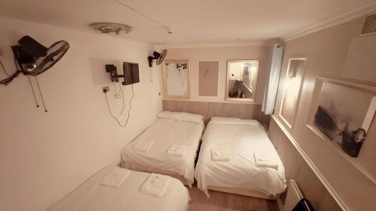 Earls Court - 14
