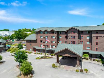Hampton Inn & Suites - 21