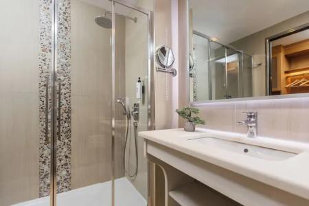 Alexandra Beach Resort & Spa - 126