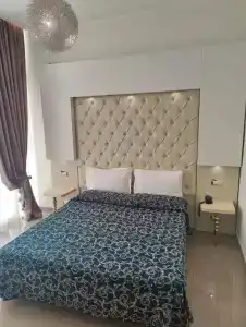 Ambassador - 109