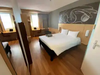 ibis Genève Centre Nations - 5