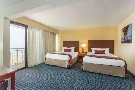 Ramada Plaza by Wyndham Virginia Beach - 6