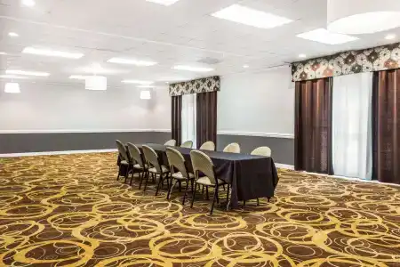 Quality Inn & Suites University Area - 5