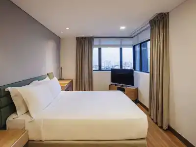Novotel Living Orchard - 28