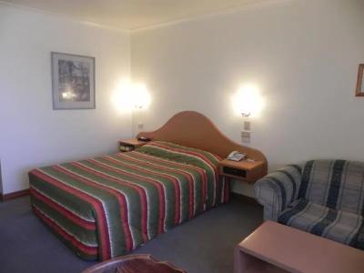St Georges Motor Inn - 76