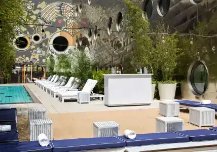 Dream Downtown - 17