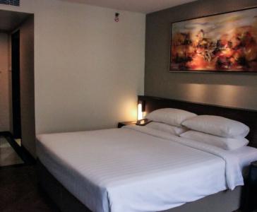 Royal (SG Clean, Staycation Approved) - 41