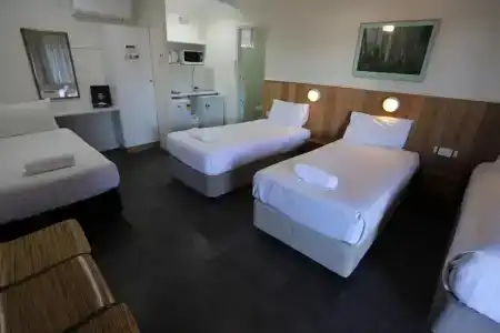 Reign Inn - 64